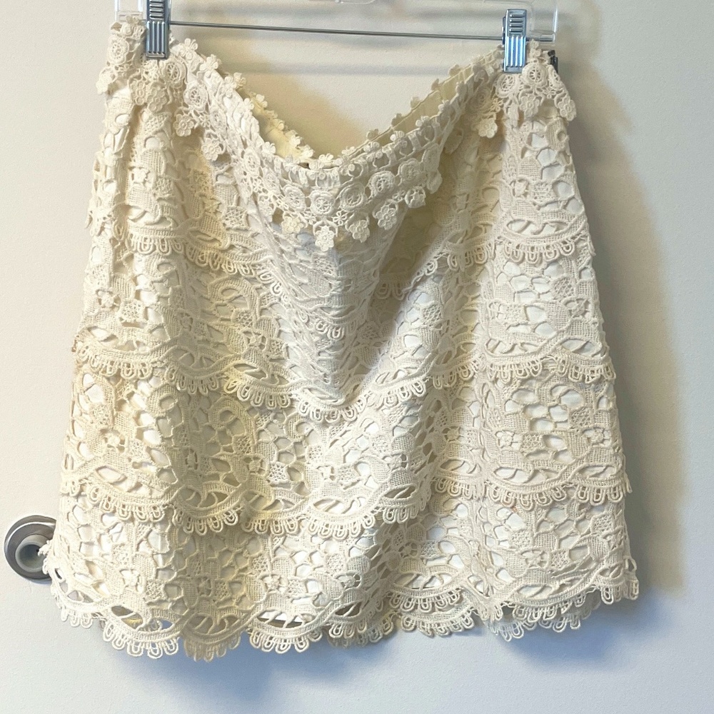 Women's Loft Lace Skirt - 16